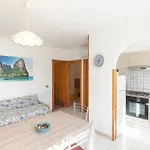 Appartamento Casa Silvana By Elbasummer Lacona